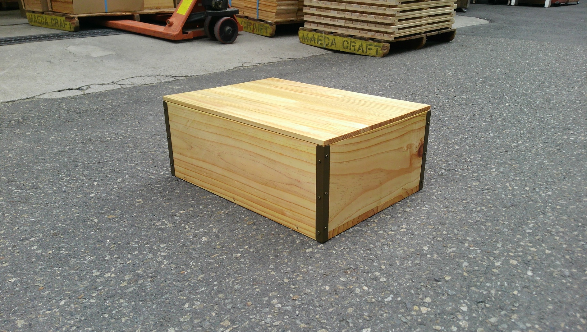 ワイン木箱 – 木箱、店舗什器など木製品の国産製造メーカーMAEDA CRAFT 